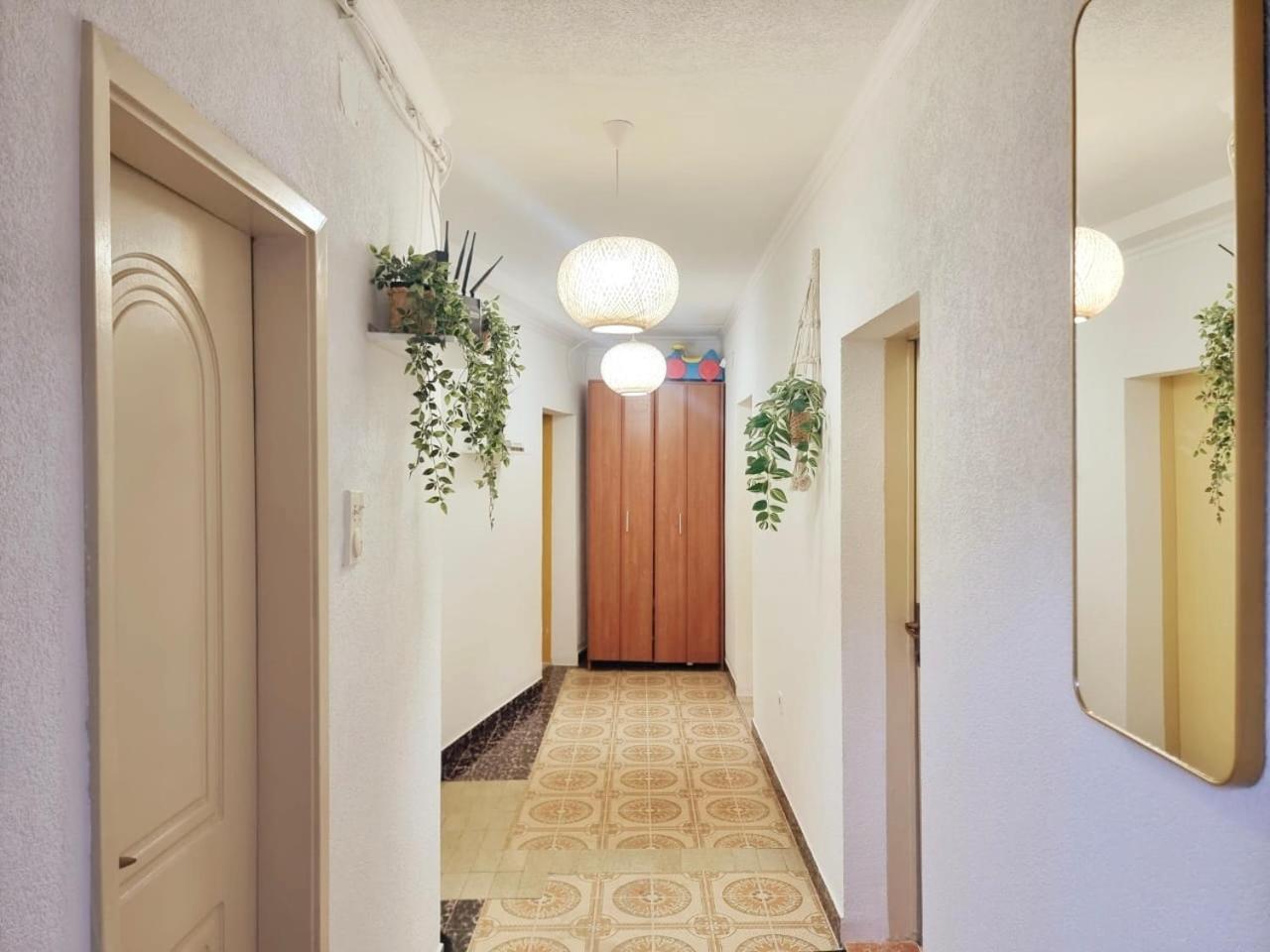 Studio Apartman Na Plazi Rafailovici Exterior foto